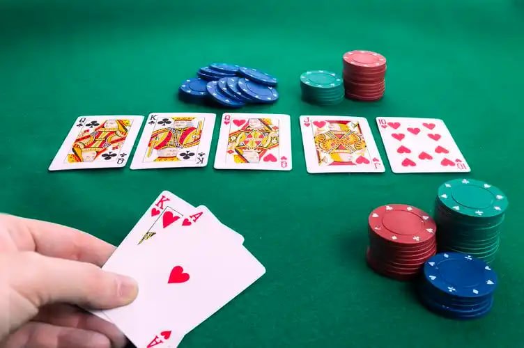 567bet হোমপেজে মোবাইল গেমিং দৃশ্য